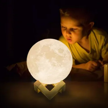 LED лампа луна с дистанционно управление - 3d Moon Lamp