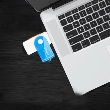 USB 2.0 четец за карти памет - CardReader