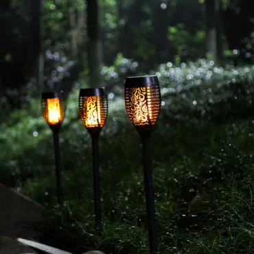 Соларен градински фенер - Solar Flame LED Light XF-6017