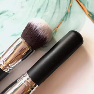 Професионална четка за грим, за руж, пудра и фон дьо тен - MakeupBrush