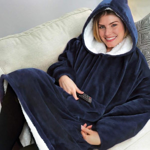 Одеяло пуловер с качулка от мек плюш - HuggleHoodie