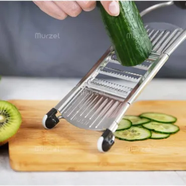 Кухненско мултифункционално ренде с приставки за плодове и зеленчуци - KitchenGrater