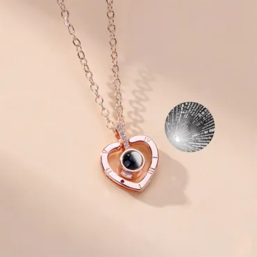 Колие с надпис Обичам те на 100 езика - LoveYouNecklace