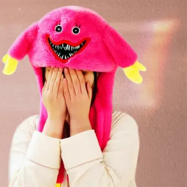 Забавна плюшена шапка Хъги Лъги или Зайче - FunnyHat