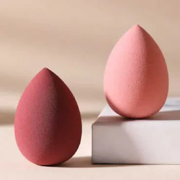 Гъба-бюти блендер за нанасяне на фон дьо тен - BeautyBlender