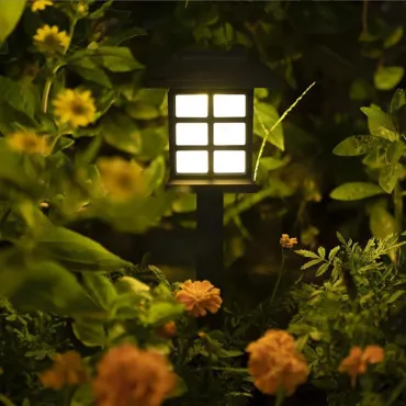 Градинска соларна лампа тип фенер - Solar lamp