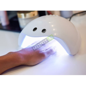 LED лампа за маникюр и педикюр