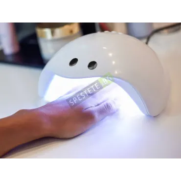 LED лампа за маникюр и педикюр
