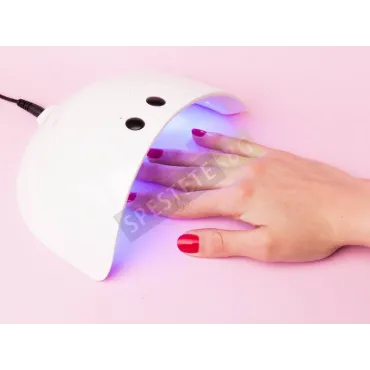 LED лампа за маникюр и педикюр