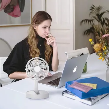 Разтегателен вентилатор Foldaway Fan (Акумулаторен) | jumbo-catalog.bg