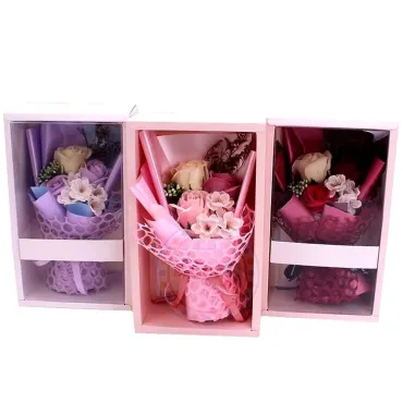 Кутия със сапунени рози за подарък - Love Box