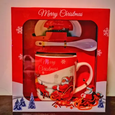Подаръчен Коледен комплект с чаша от jumbo-catalog.bg