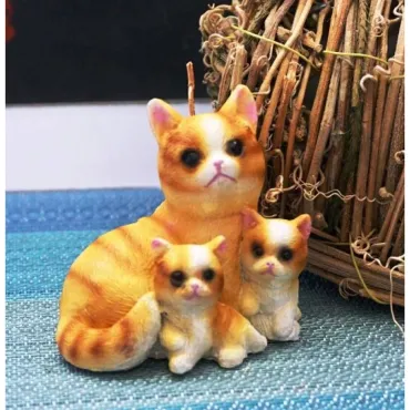 Фигурка с котенца