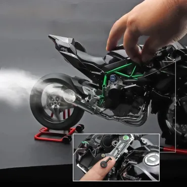 Макет на мотор Kawasaki H2R - Метален | jumbo-catalog.bg