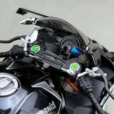 Макет на мотор Kawasaki H2R - Метален | jumbo-catalog.bg