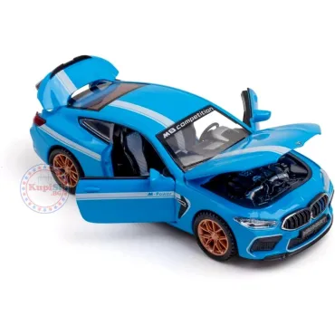 Изискана метална количка BMW M8