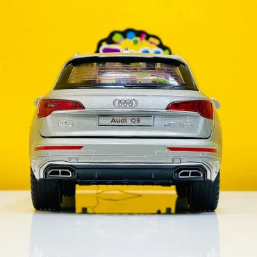 Изискана метална количка AUDI Q5 - jumbo-catalog.bg