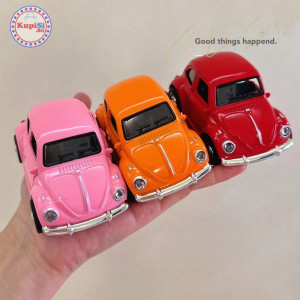 Метална играчка кола Beetle със светещи фарове