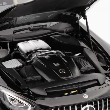 Mercedes GTR 1:18 – метална колекционерска количка | jumbo-catalog.bg