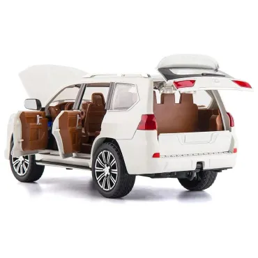 Метална кола Lexus 1:24 – със звук, светлини и дим | jumbo-catalog.bg