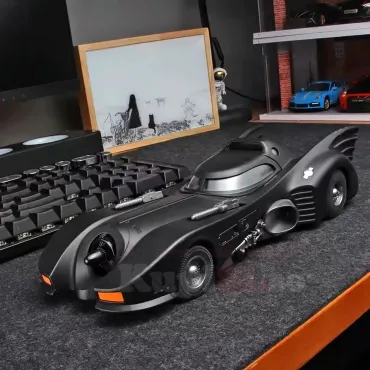 Батмобил 1:18 – метална кола на Батман | jumbo-catalog.bg