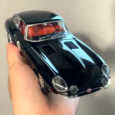Метален модел Jaguar E-Type Reborn 1961 1:24 | jumbo-catalog.bg