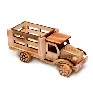 Дървена играчка Камион - дървени играчки за момчета