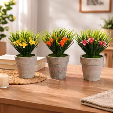 Изкуствени цветя в керамична кашпа - различни цветове | jumbo-catalog.bg