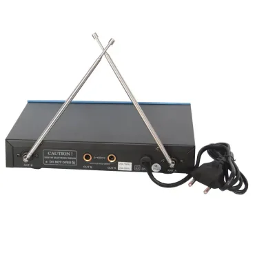 Вокални безжични микрофони Behringer wm-501r