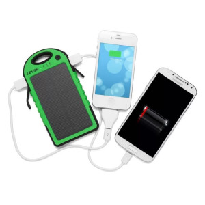 Соларна влаго-удароустойчива мобилна батерия 5000 mAh.