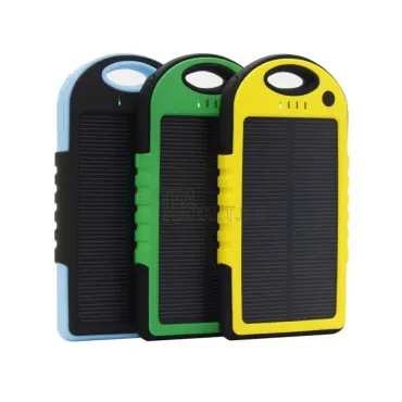 Соларна влаго-удароустойчива мобилна батерия 5000 mAh.