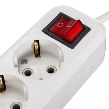Разклонител 4 гнезда с копче за изключване 16А/250V