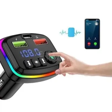 Авто Bluetooth трансмитер М14 със седем цвята Led подсветка