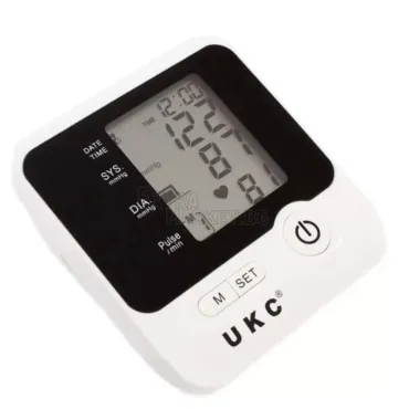 Апарат за измерване на кръвно налягане с 3.9 инча LCD дисплей